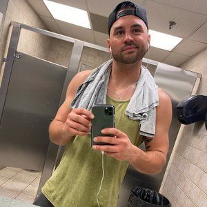 Meet your Posher, Matthew